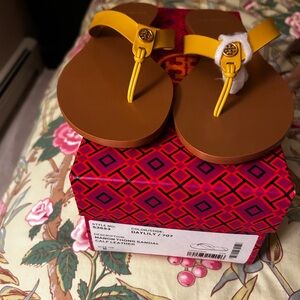 Tori Burch   New Yellow Brown Sandals with Shiny Straps